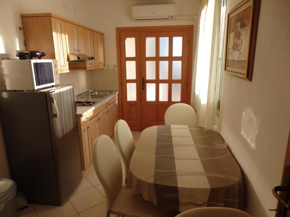 Apartments With A Parking Space Rabac, Labin - 13151 Extérieur photo